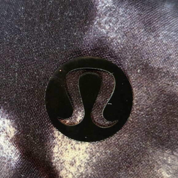 Lululemon Spring Break Away Short II - 4 Dusk Dye White Black / Black - Picture 5 of 6